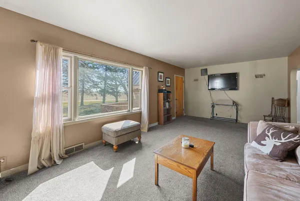 $389,000 | 886 141st Street, Pipestone, MN 56164