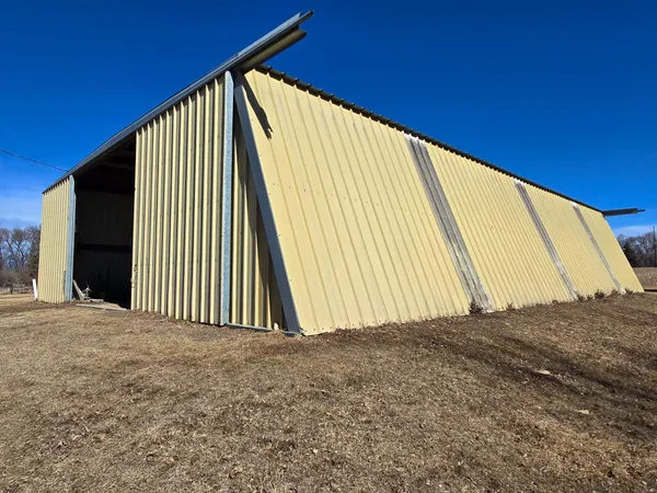 $389,000 | 886 141st Street, Pipestone, MN 56164