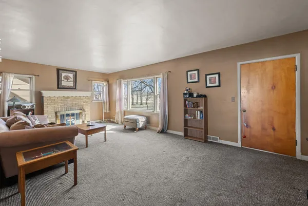 $389,000 | 886 141st Street, Pipestone, MN 56164