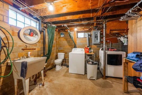 $389,000 | 886 141st Street, Pipestone, MN 56164