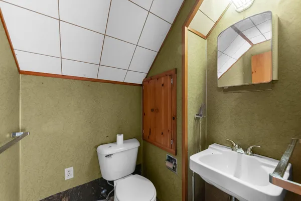 $389,000 | 886 141st Street, Pipestone, MN 56164