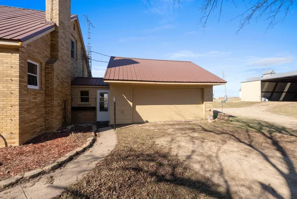 $389,000 | 886 141st Street, Pipestone, MN 56164