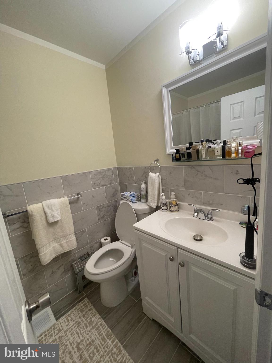 274 Ridgeway Street Philadelphia, PA 19116 - Photo 3 of 4 Gallery Image 3