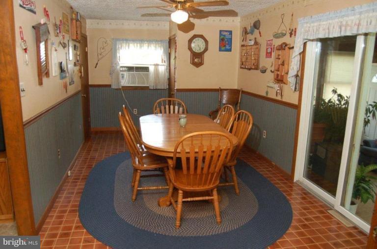 209 Old Magothy Bridge Road Pasadena, MD 21122 - Photo 10 of 15 Dining Room