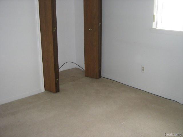 31828 Kelly Road Roseville, MI 48066 - Photo 8 of 14 3-9-14 063 (Small).jpg