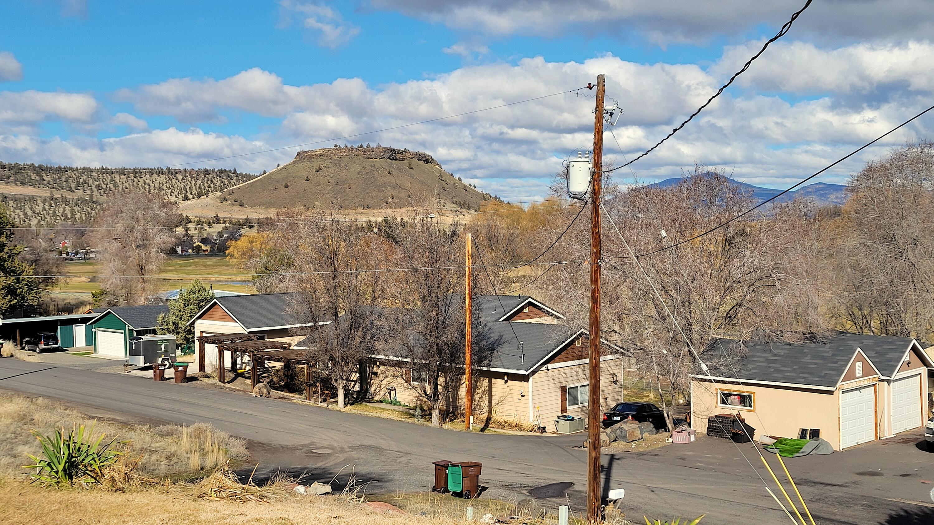 902 Southwest Crestview Road Prineville, OR 97754 - Photo 36 of 51 20250306_103526
