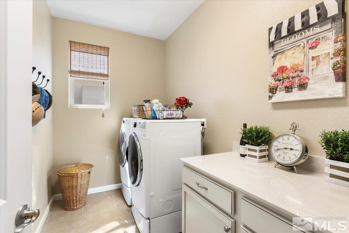 2315 Trakehner Lane Reno, NV 89521 - Photo 23 of 40 a utility room with dryer and washer