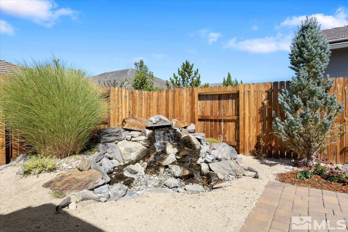 2315 Trakehner Lane Reno, NV 89521 - Photo 26 of 40 a view of a backyard of the house