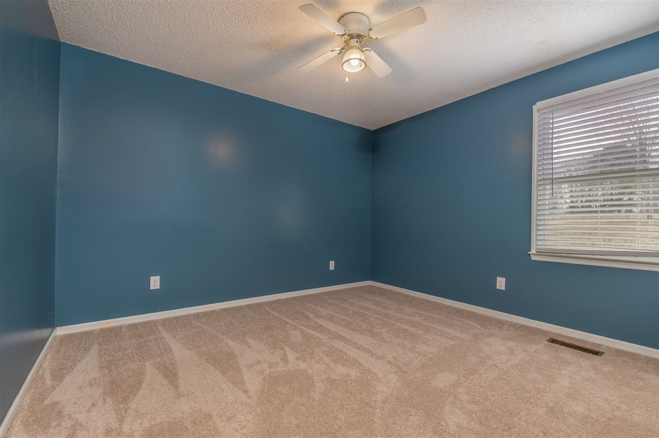 215 Orchard Grove Road Campobello, SC 29322 - Photo 21 of 34 Bedroom