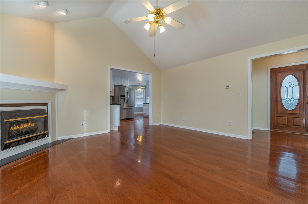 215 Orchard Grove Road Campobello, SC 29322 - Photo 6 of 34