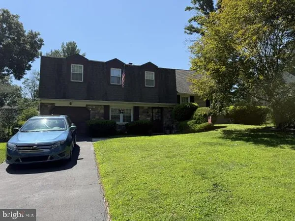 $649,900 | 34 Fawn Drive, Southampton, PA 18966