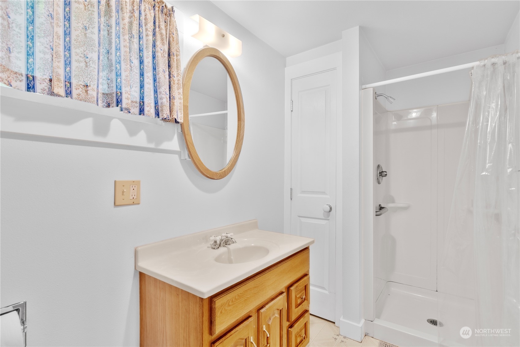 1115 43 Place Seaview, WA 98644 - Photo 14 of 33 Gallery Image 14