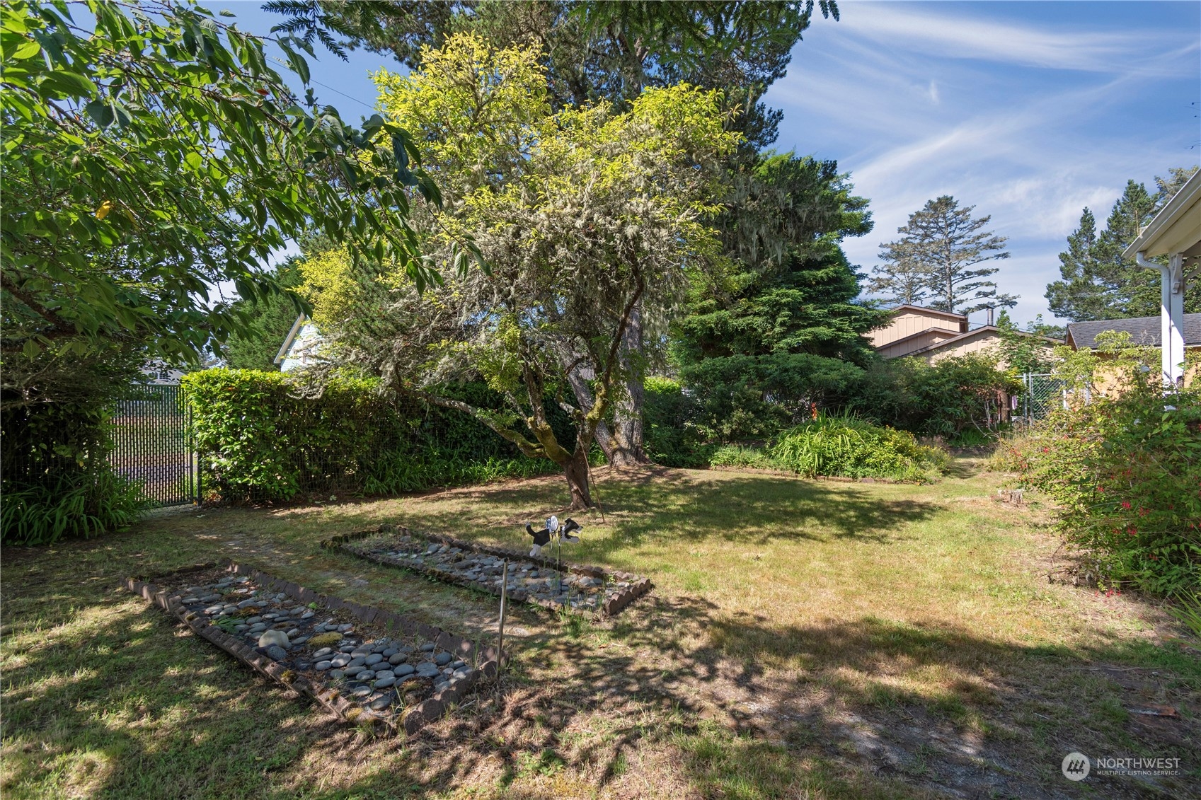 1115 43 Place Seaview, WA 98644 - Photo 31 of 33 Gallery Image 31