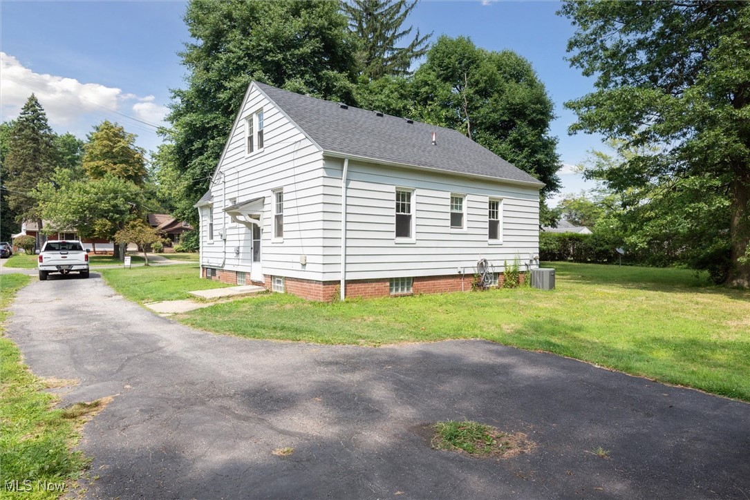 4258 Bluestone Road South Euclid, OH 44121 - Photo 28 of 31 Gallery Image 28
