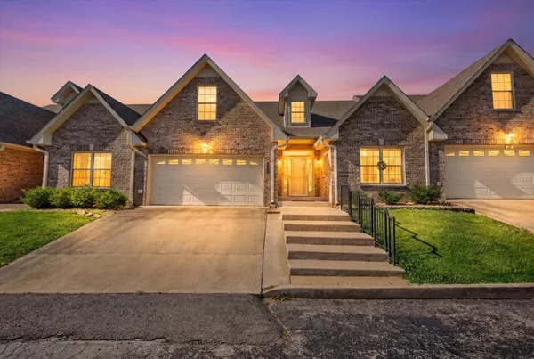 $365,000 | 404 Country Club Court, Unit U3, Clarksville, TN 37043