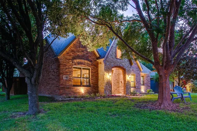 $1,200,000 | 7238 Casa Loma Avenue, Dallas, TX 75214