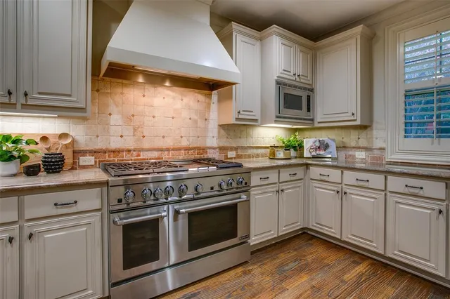 $1,200,000 | 7238 Casa Loma Avenue, Dallas, TX 75214