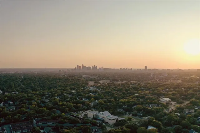 $1,200,000 | 7238 Casa Loma Avenue, Dallas, TX 75214