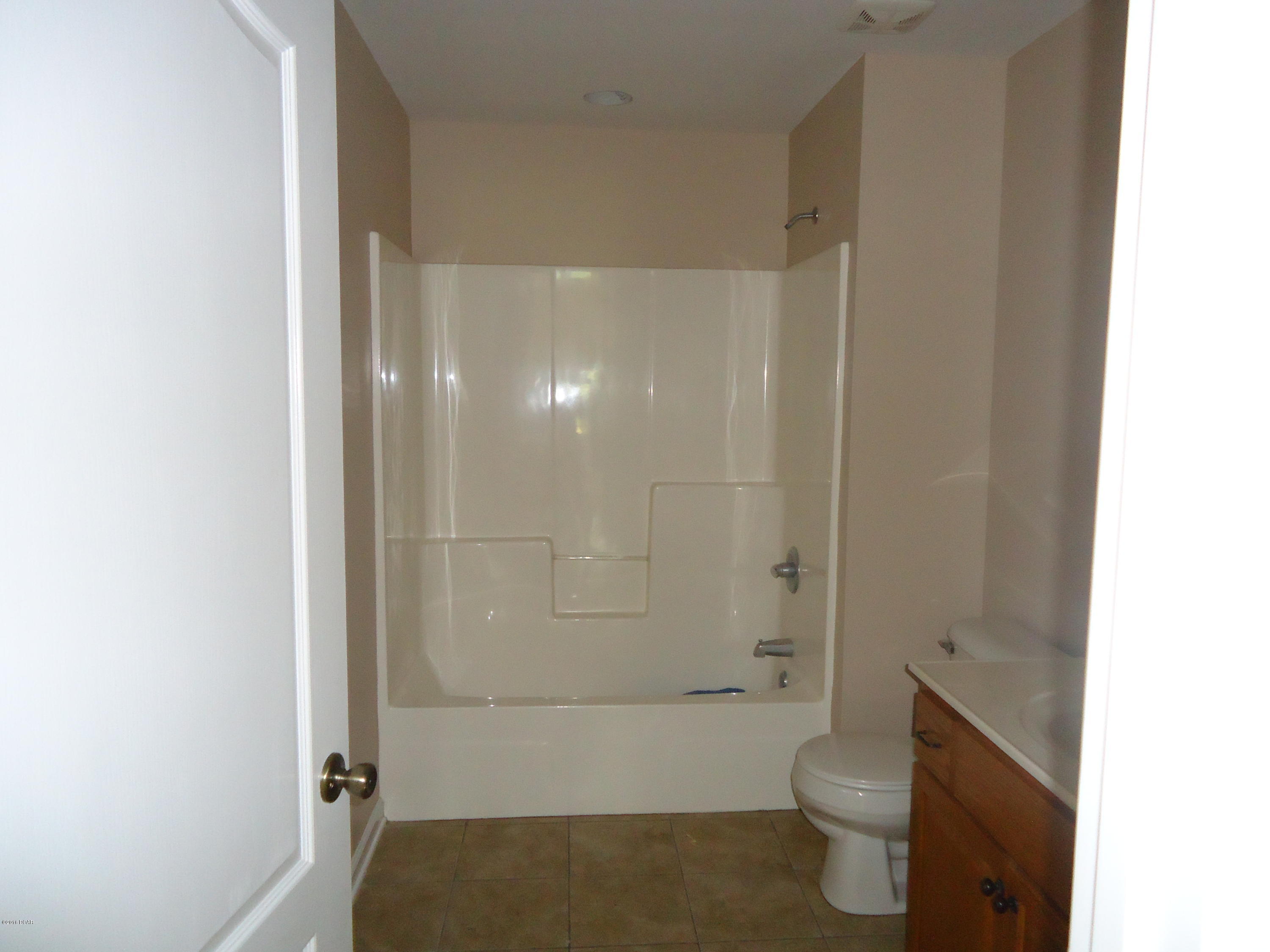 6587 Grande Oak Grand Ridge Grand Ridge, FL 32442 - Photo 22 of 28 Gallery Image 22