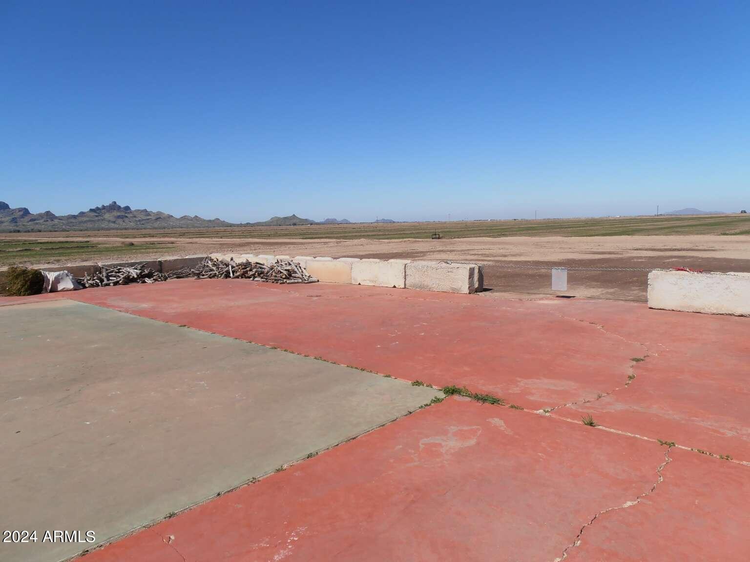 29490 South Overfield Road Eloy, AZ 85131 - Photo 11 of 21 Bragg.11