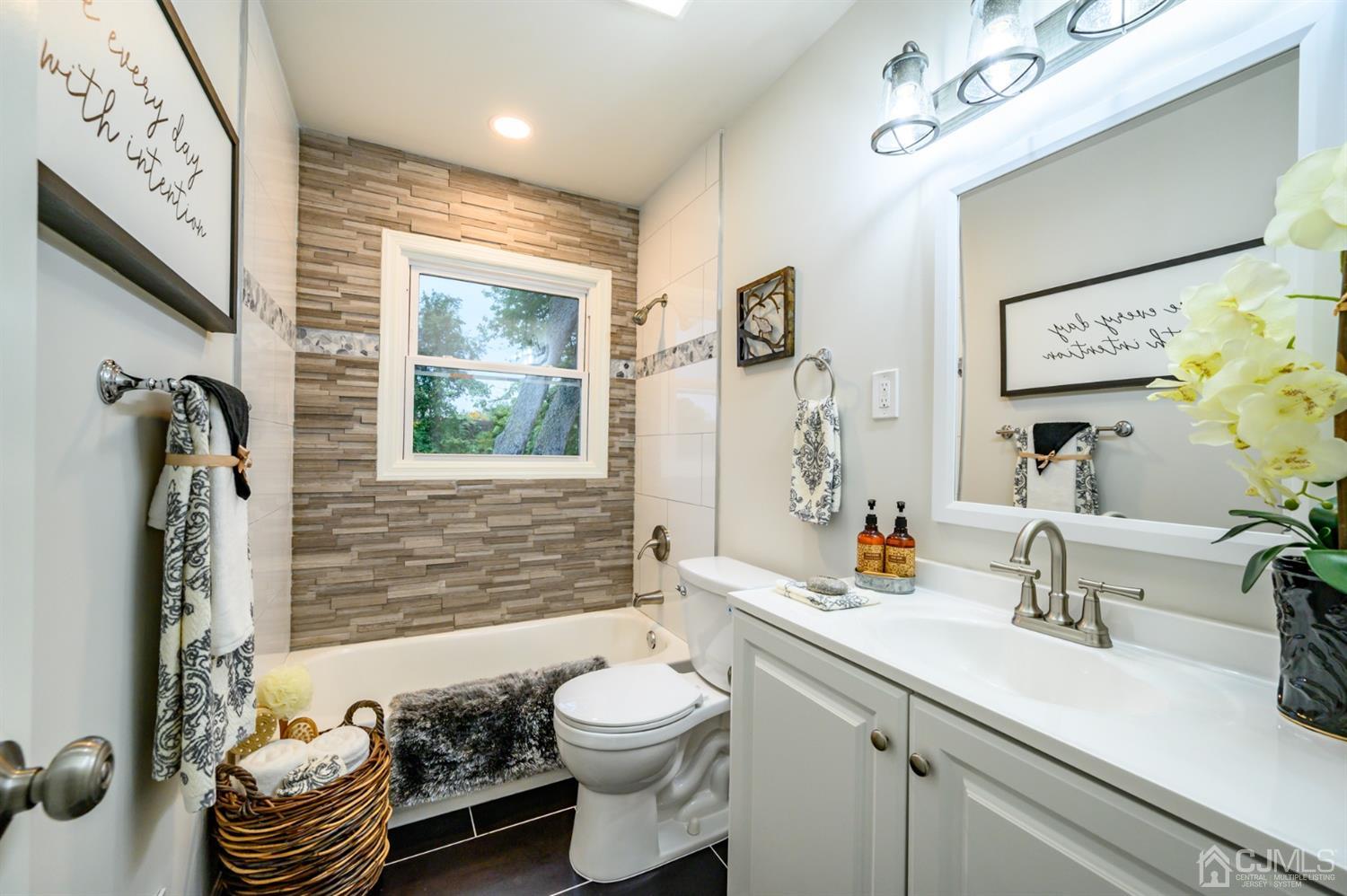 39 Wellington Road East Brunswick, NJ 08816 - Photo 15 of 44 Gallery Image 15