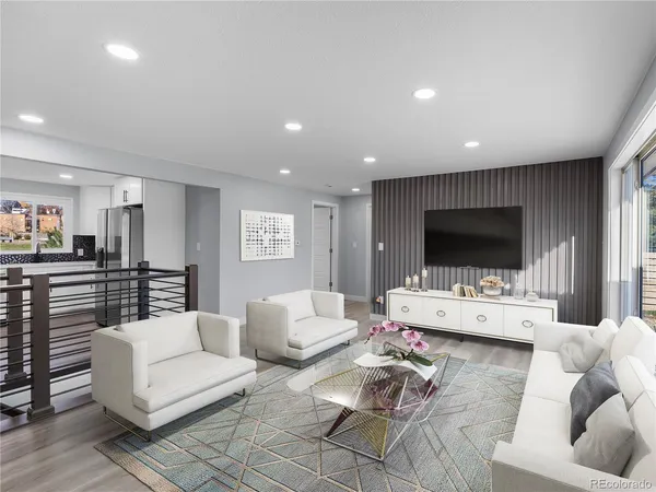 $669,000 | 951 East 10th Avenue, Broomfield, CO 80020