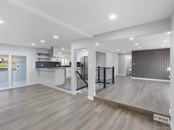 $669,000 | 951 East 10th Avenue, Broomfield, CO 80020