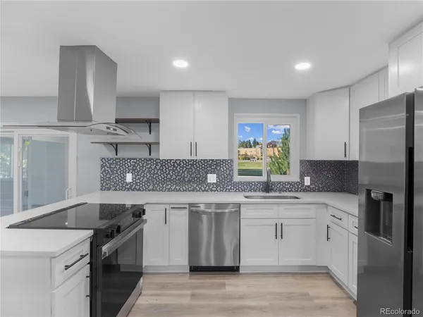 $669,000 | 951 East 10th Avenue, Broomfield, CO 80020