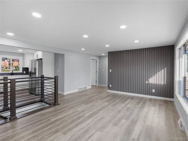 $669,000 | 951 East 10th Avenue, Broomfield, CO 80020