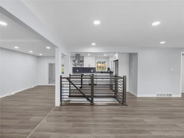 $669,000 | 951 East 10th Avenue, Broomfield, CO 80020