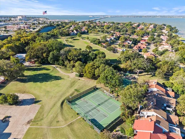 $2,100 | 3905 Village Drive, Rockwall, TX 75087