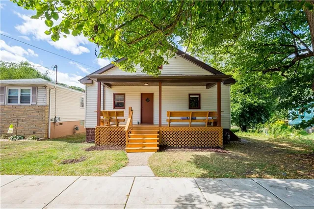 $149,900 | 133 Eckert Street, Ambridge, PA 15003