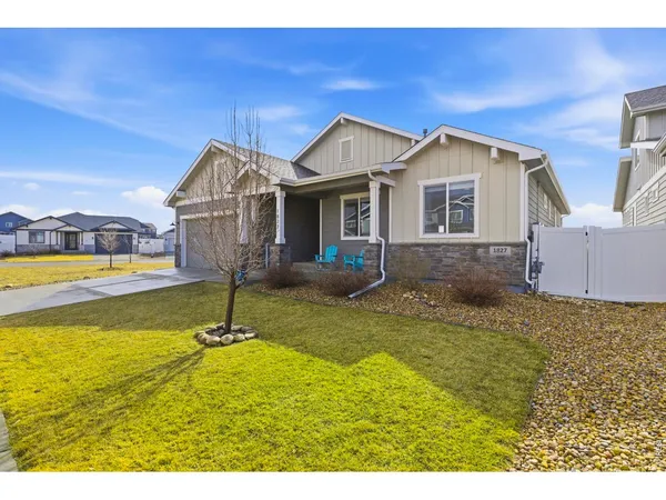 $585,000 | 1827 Castle Hill Drive, Windsor, CO 80550