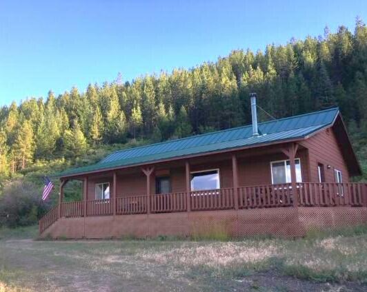 2125 Lava Drive Fall River Mills, CA 96028 - Photo 5 of 66 27