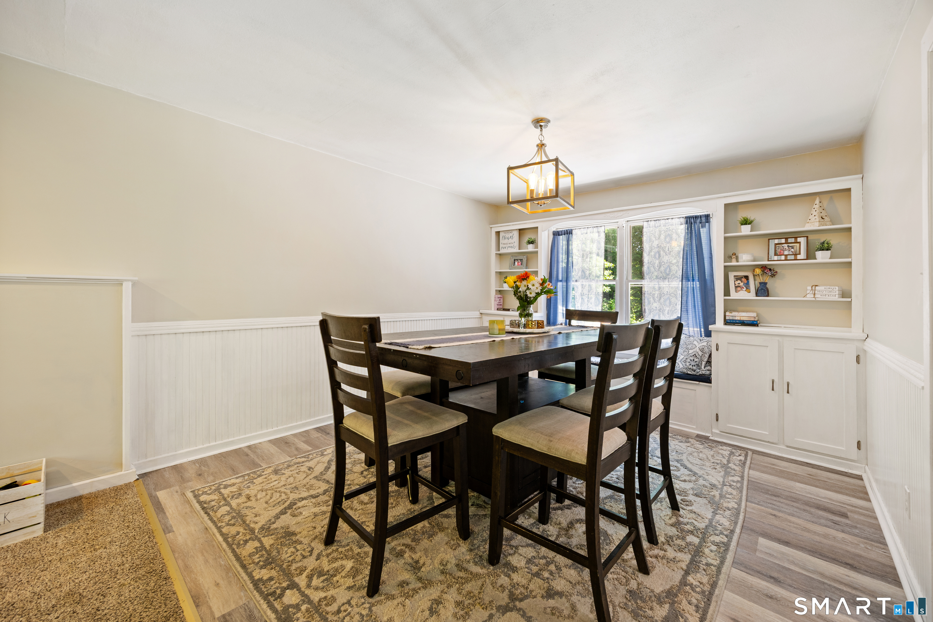 936 South Meriden Road Cheshire, CT 06410 - Photo 5 of 39