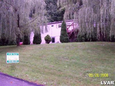 1223 4th Street Slatington, PA 18080 - Photo 2 of 5