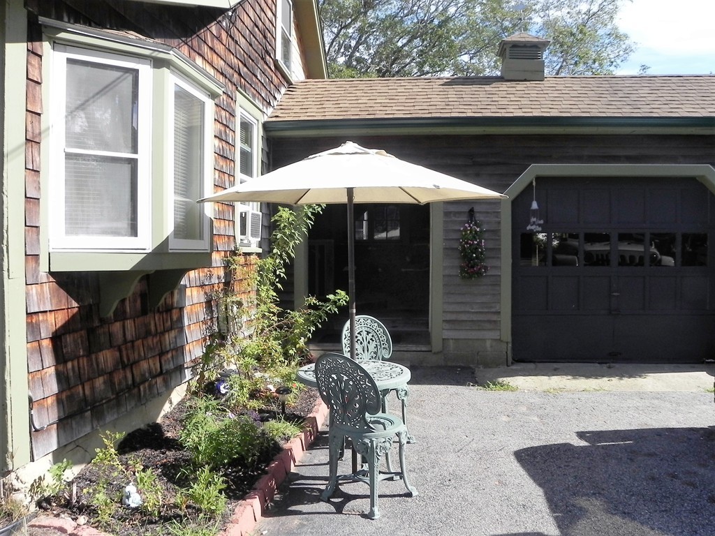 41 Sandwich Road Wareham, MA 02571 - Photo 3 of 20