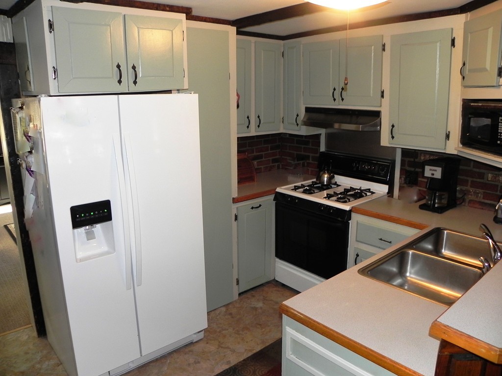 41 Sandwich Road Wareham, MA 02571 - Photo 6 of 20