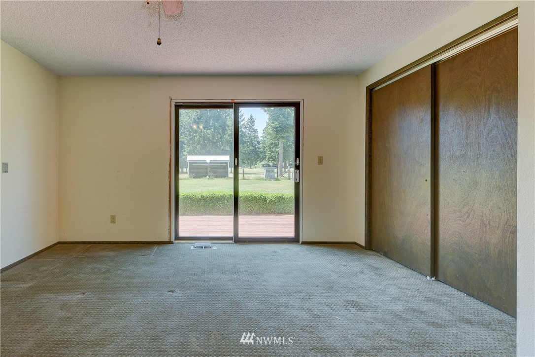 12604 Hubbard Road Southeast Rainier, WA 98576 - Photo 15 of 30 Gallery Image 15