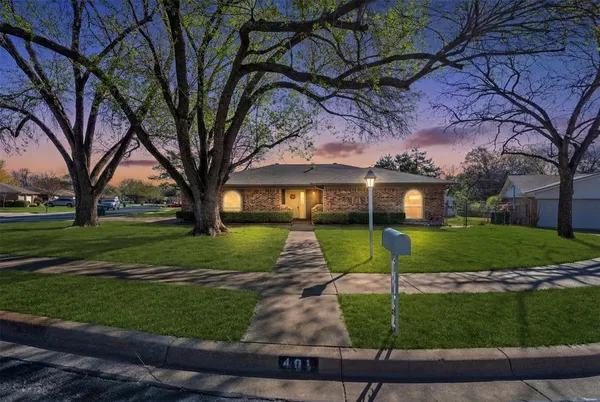 $295,000 | 401 Ferenz Court, Crowley, TX 76036