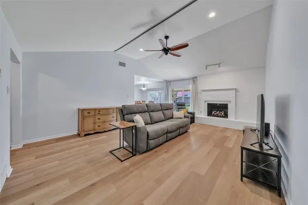 $295,000 | 401 Ferenz Court, Crowley, TX 76036