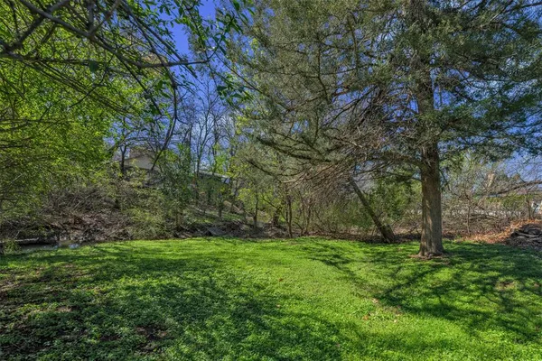 $295,000 | 401 Ferenz Court, Crowley, TX 76036