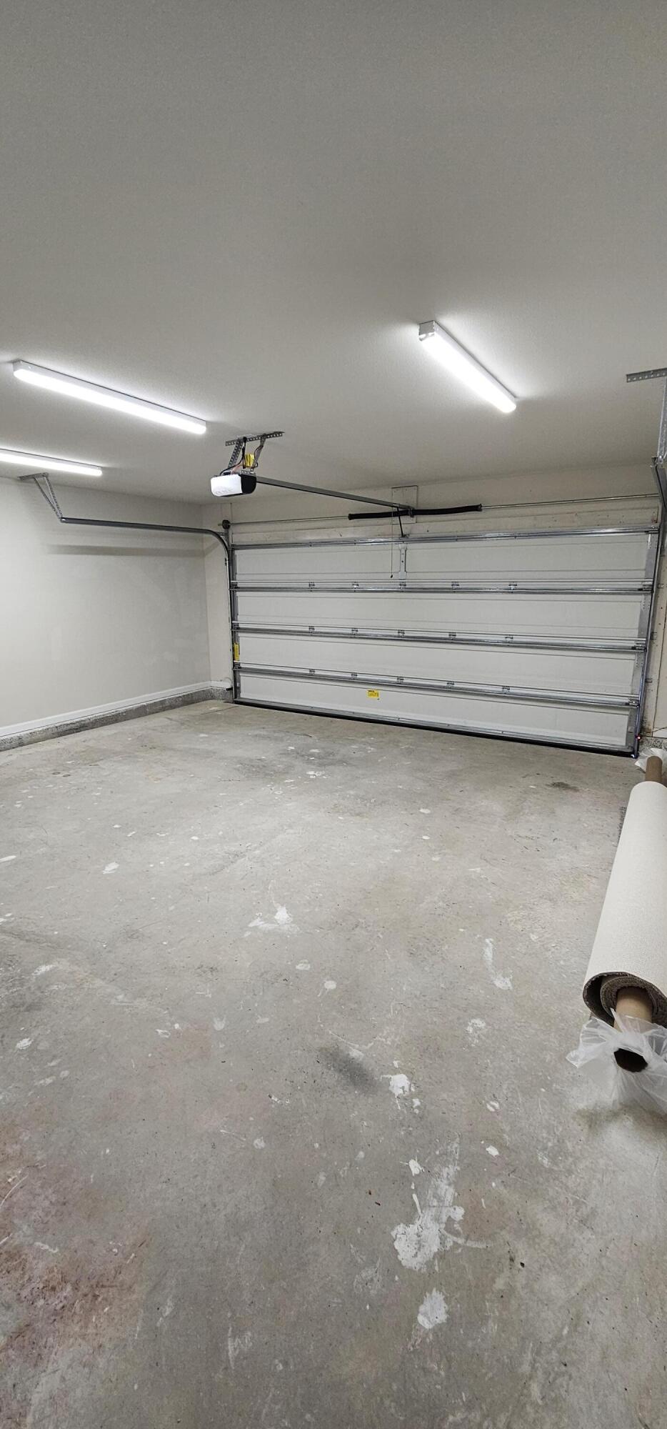 460 Riverwalk Circle Freeport, FL 32439 - Photo 20 of 25 a view of a room with gym equipment