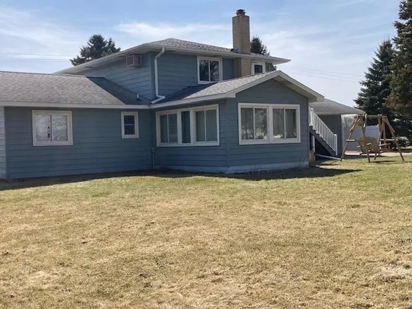 $225,000 | 693 Stearns Avenue East, Eden Valley, MN 55329