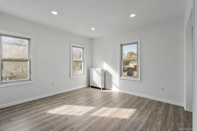 $3,200 | 87 Winnikee Avenue, Poughkeepsie, NY 12601