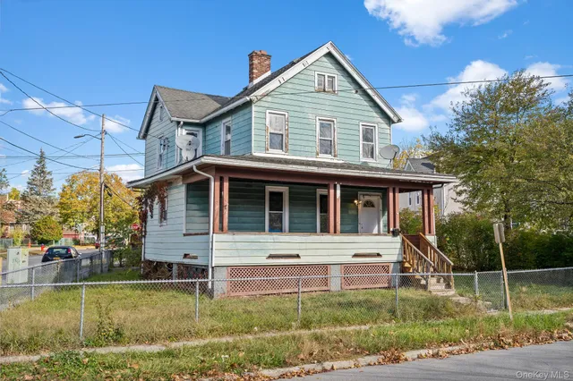$3,200 | 87 Winnikee Avenue, Poughkeepsie, NY 12601