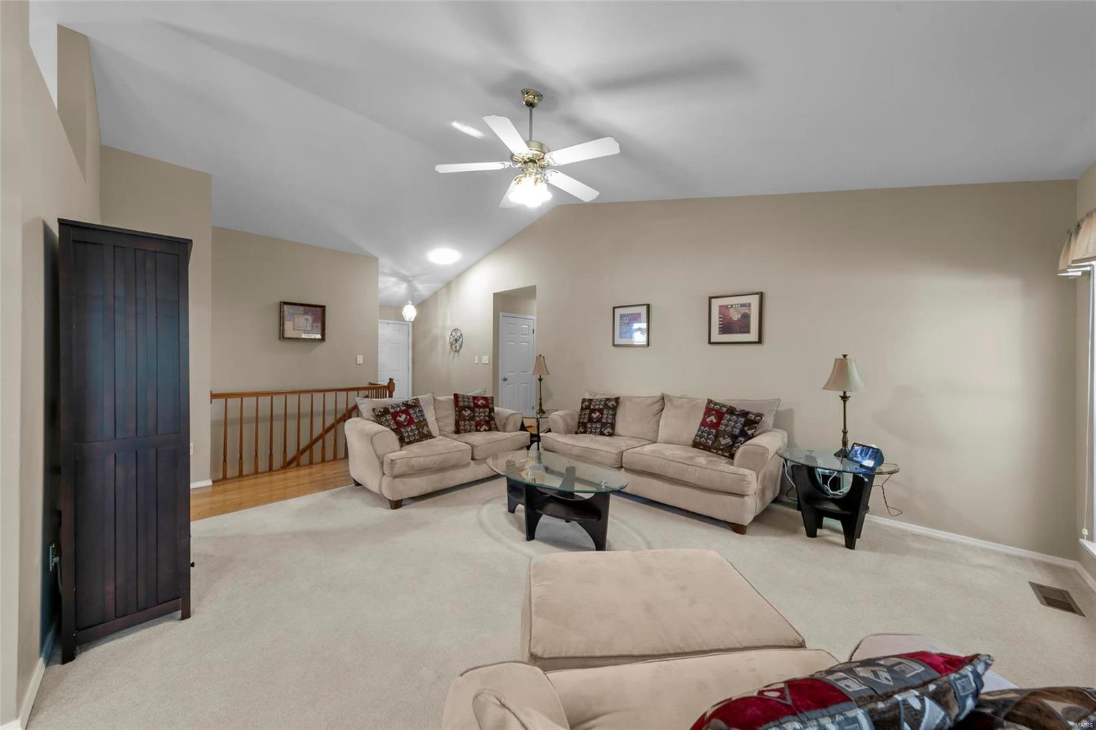 413 Arbor Spring Drive Ballwin, MO 63021 - Photo 7 of 32