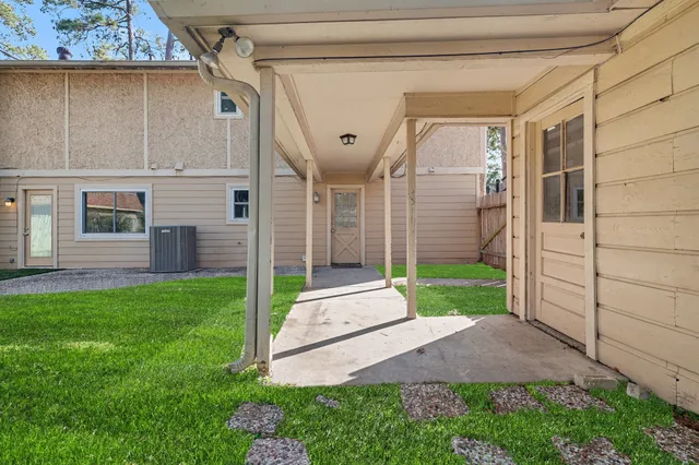 $285,000 | 6910 Chancellor Drive, Spring, TX 77379