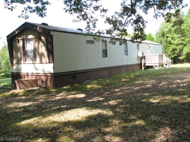 705 Frank Road Denton, NC 27239 - Photo 3 of 12 Gallery Image 3