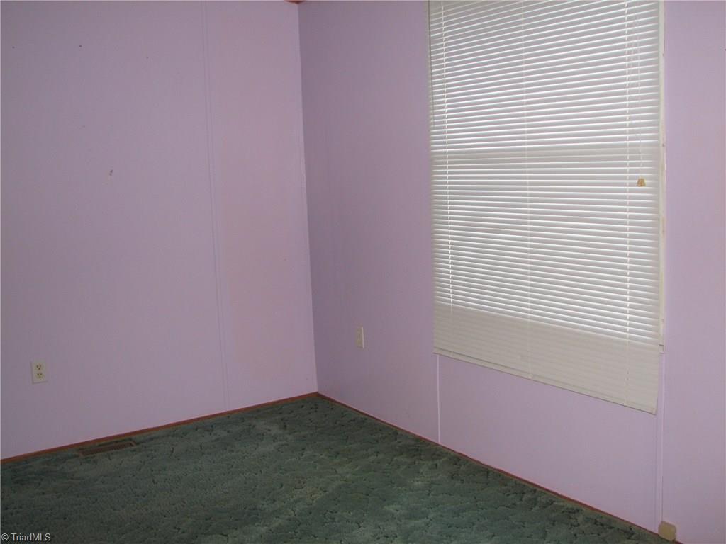 705 Frank Road Denton, NC 27239 - Photo 8 of 12 Gallery Image 8